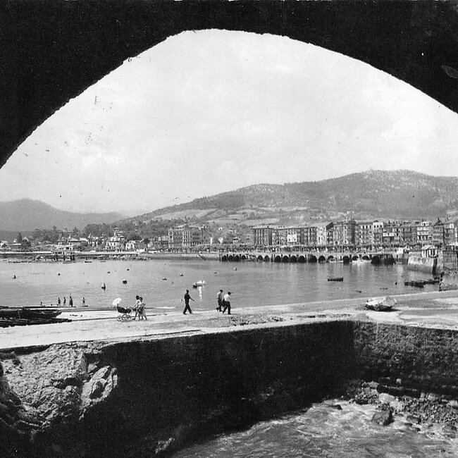 Foto antigua de Castro Urdiales (18).jpg