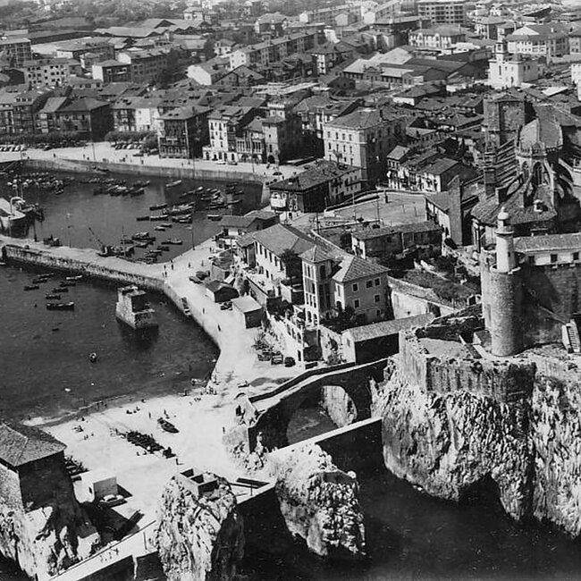 Foto antigua de Castro Urdiales (67).jpg