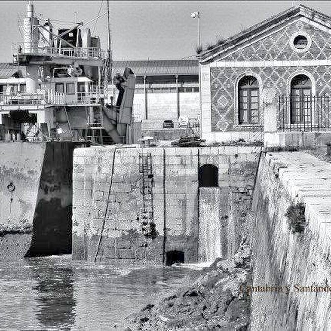 Foto antigua del Dique de Gamazo (33).jpg