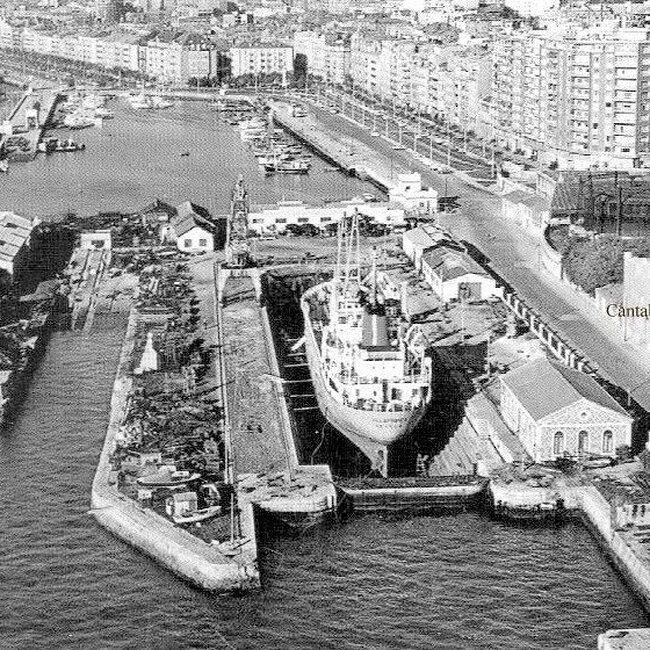Foto antigua del Dique de Gamazo (41).jpg