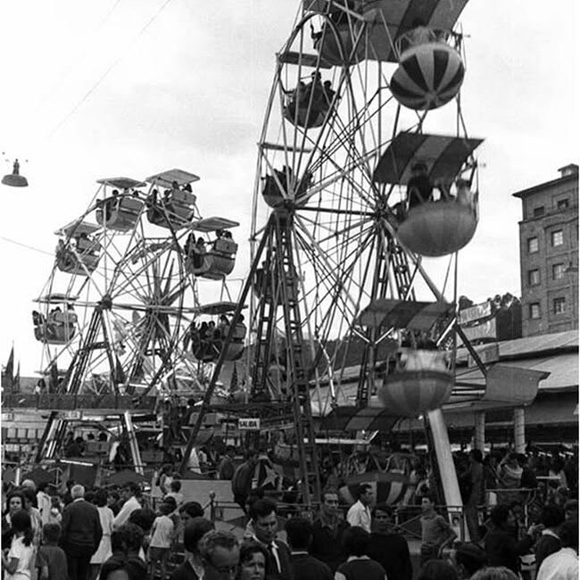 Foto antigua de las ferias de Santiago (3).jpg