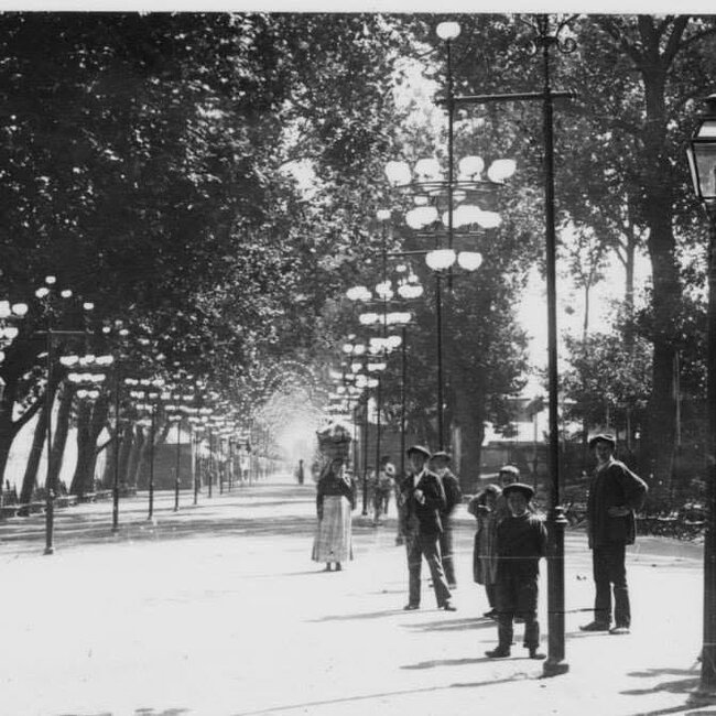 Foto antigua de las ferias de Santiago (8).jpg