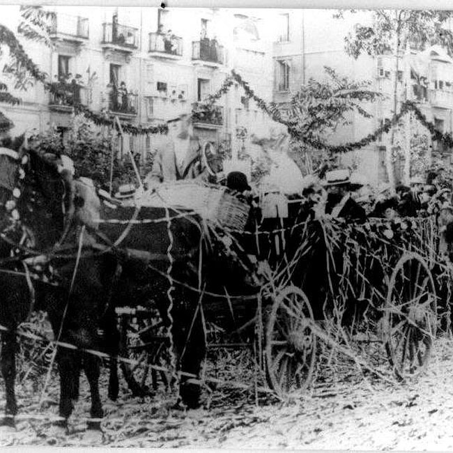 Foto antigua de las ferias de Santiago (19).jpg