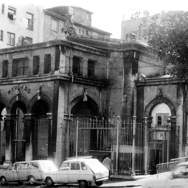Foto antigua del Mercado de Puertochico (Almotacenia) (1).jpg