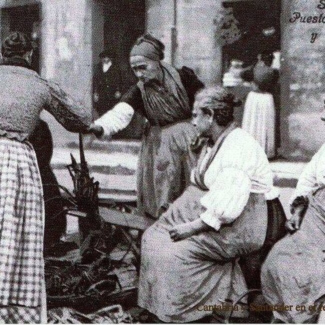 Foto antigua del Mercado de Puertochico (Almotacenia) (4).jpg