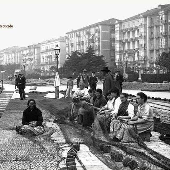 Foto antigua del Mercado de Puertochico (Almotacenia) (7).jpg