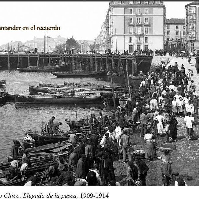 Foto antigua del Mercado de Puertochico (Almotacenia) (8).jpg