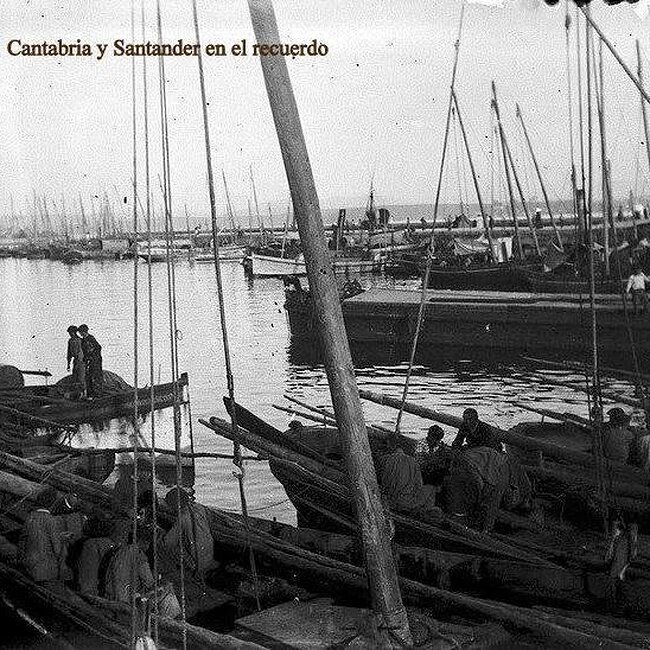 Foto antigua del Mercado de Puertochico (Almotacenia) (17).jpg
