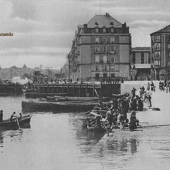 Foto antigua del Mercado de Puertochico (Almotacenia) (24).jpg