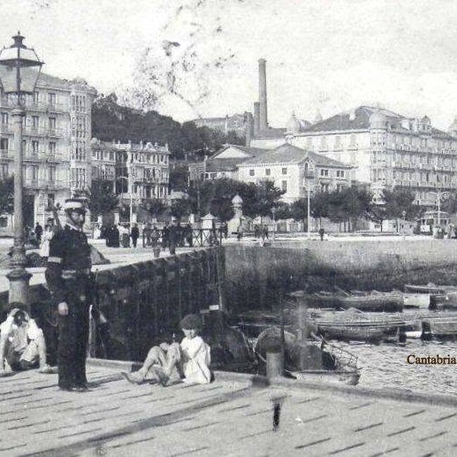 Foto antigua del Mercado de Puertochico (Almotacenia) (30).jpg