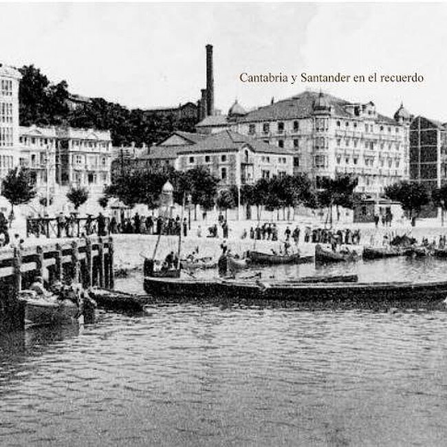 Foto antigua del Mercado de Puertochico (Almotacenia) (33).jpg