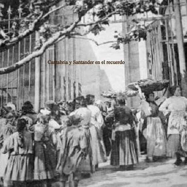Foto antigua del Mercado de Puertochico (Almotacenia) (34).jpg