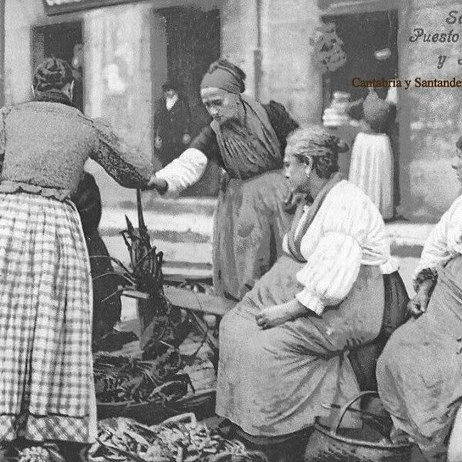 Foto antigua del Mercado de Puertochico (Almotacenia) (35).jpg