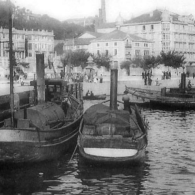 Foto antigua del Mercado de Puertochico (Almotacenia) (40).jpg