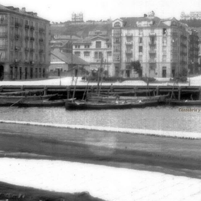 Foto antigua del Mercado de Puertochico (Almotacenia) (48).jpg