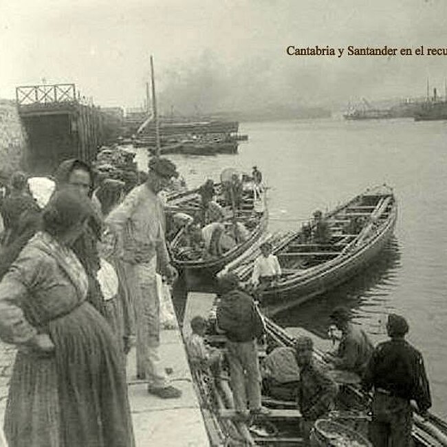 Foto antigua del Mercado de Puertochico (Almotacenia) (52).jpg