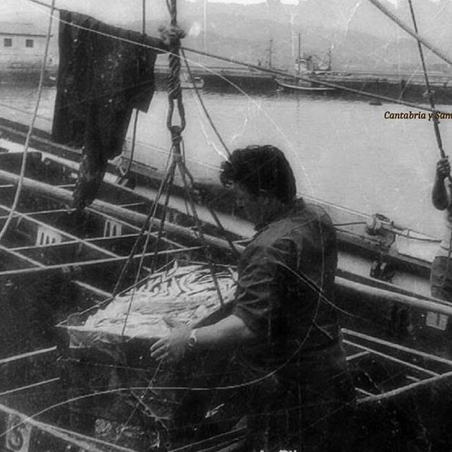 Foto antigua del Mercado de Puertochico (Almotacenia) (59).jpg