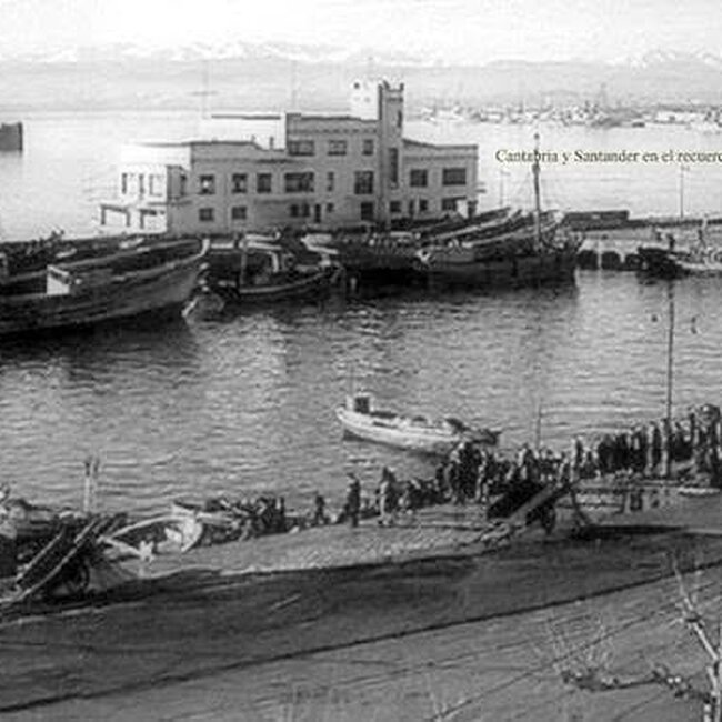 Foto antigua del Mercado de Puertochico (Almotacenia) (69).jpg