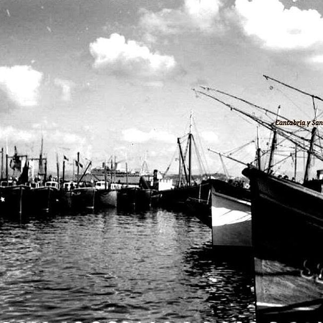 Foto antigua del Mercado de Puertochico (Almotacenia) (74).jpg