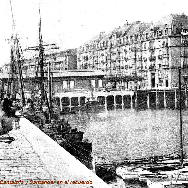 Foto antigua de Puerto Chico (1).png