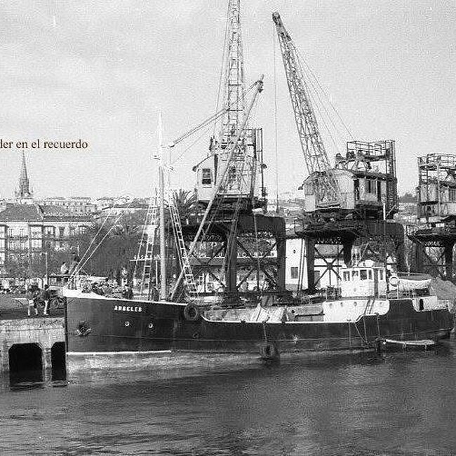 Foto antigua del Muelle de Maura (10).jpg
