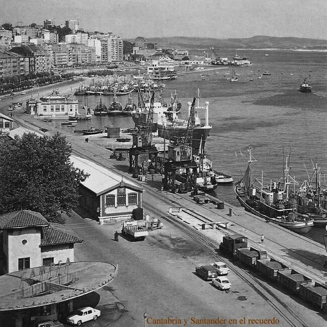 Foto antigua del Muelle de Maura (19).jpg