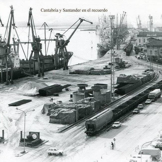 Foto antigua del Muelle de Maura (23).jpg