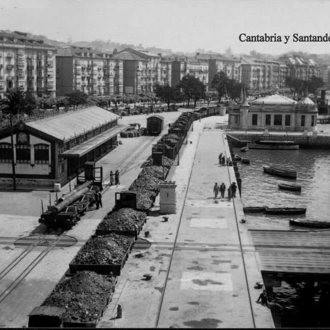 Foto antigua del Muelle de Maura (39).jpg