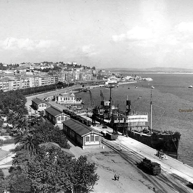 Foto antigua del Muelle de Maura (54).jpg