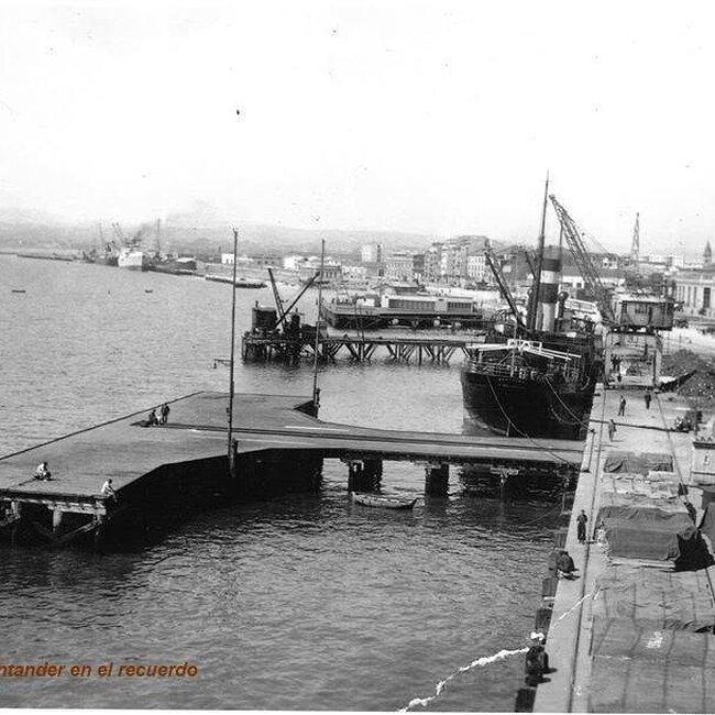 Foto antigua de estibadores de Santander (9).jpg