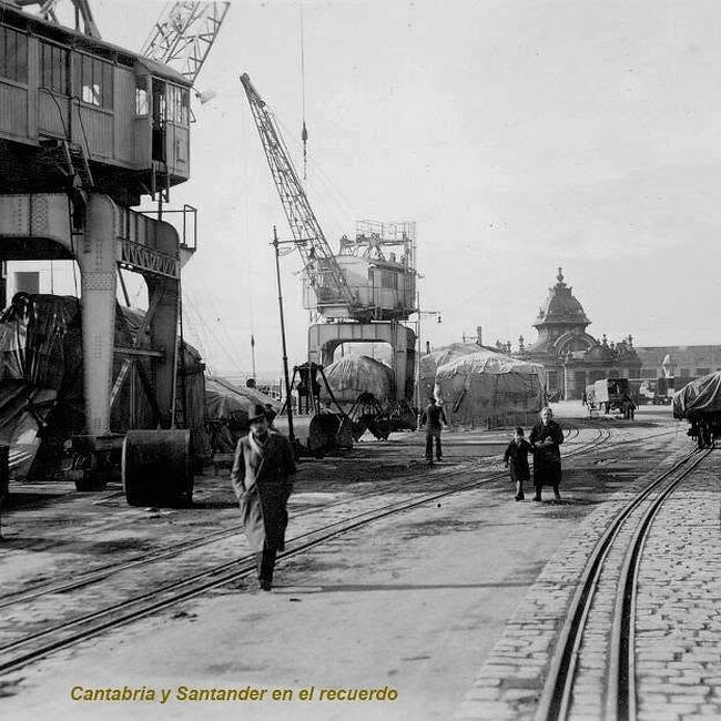 Foto antigua de estibadores de Santander (17).jpg