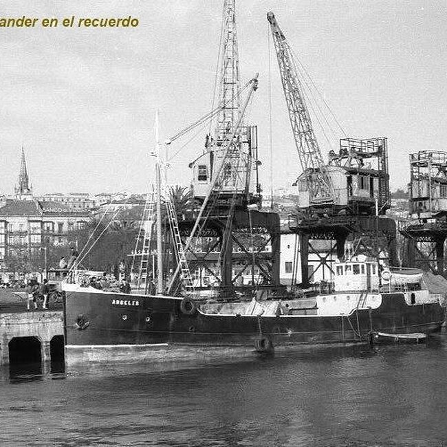 Foto antigua de estibadores de Santander (20).jpg