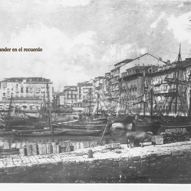 Foto antigua de la Dársena Ribera (17).jpg