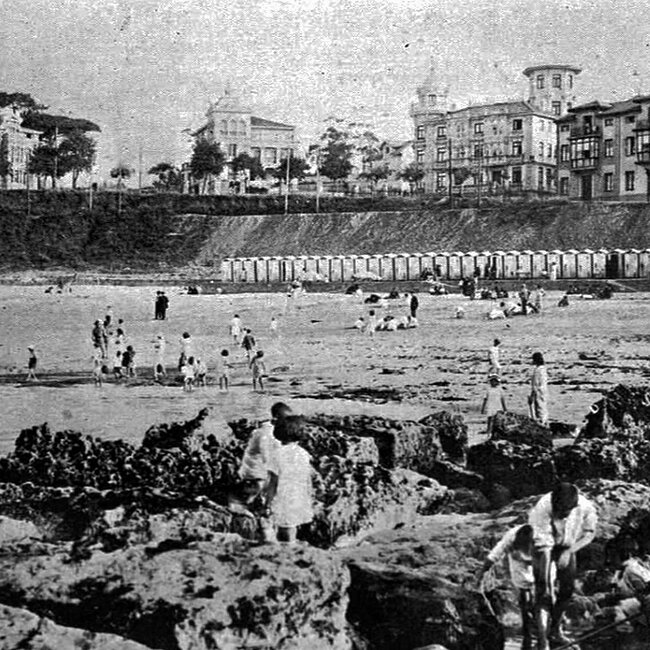 Foto antigua de la Playa de la Concha (5).jpg