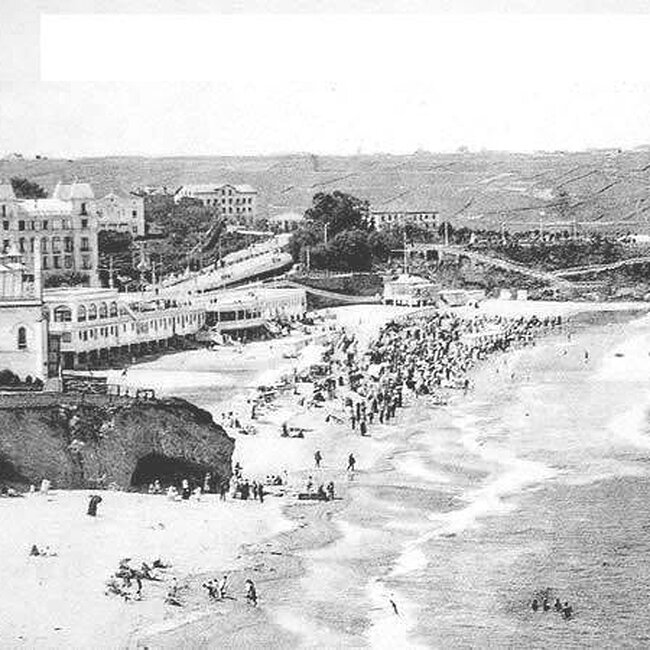 Foto antigua de la Playa de la Concha (12).jpg