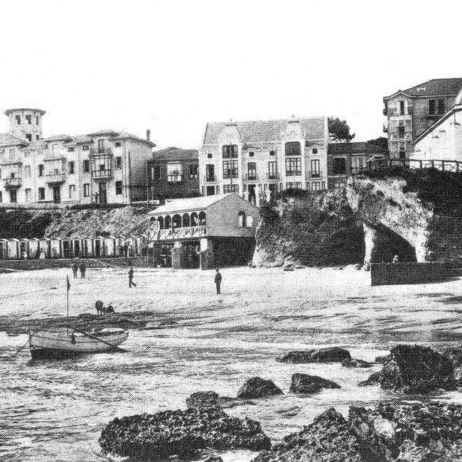 Foto antigua de la Playa de la Concha (19).jpg