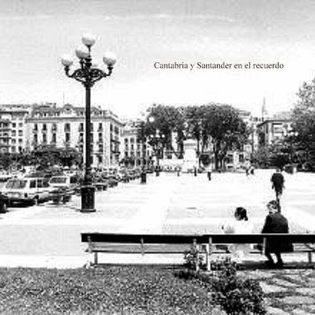 Foto antigua de la Plaza de las Farolas (31).jpg