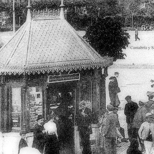 Foto antigua de la Plaza de las Farolas (72).jpg