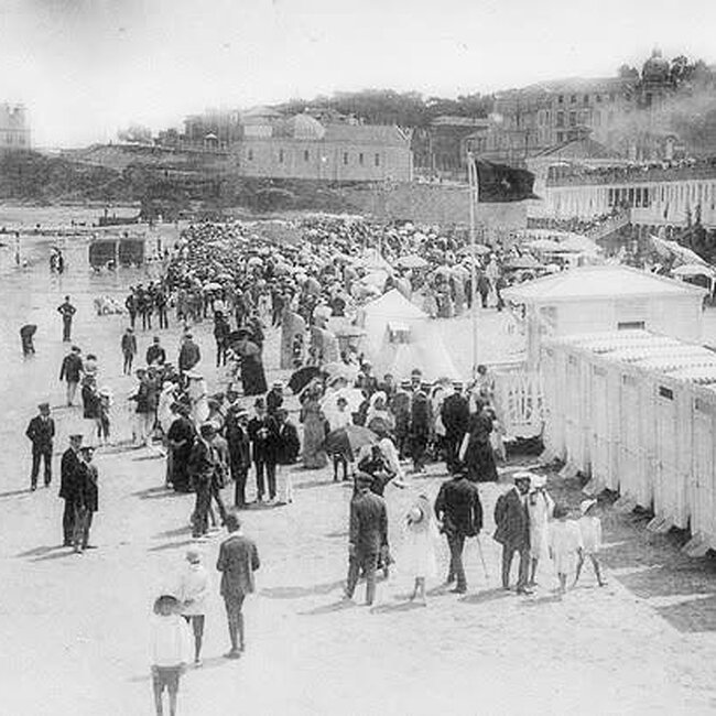 Foto antigua de la primera playa del Sardinero (2).jpg