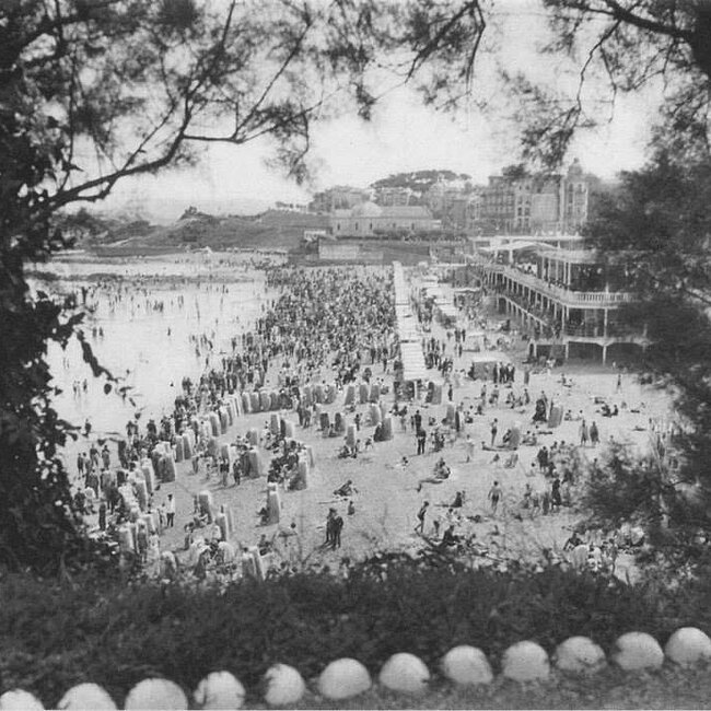 Foto antigua de la primera playa del Sardinero (6).jpg