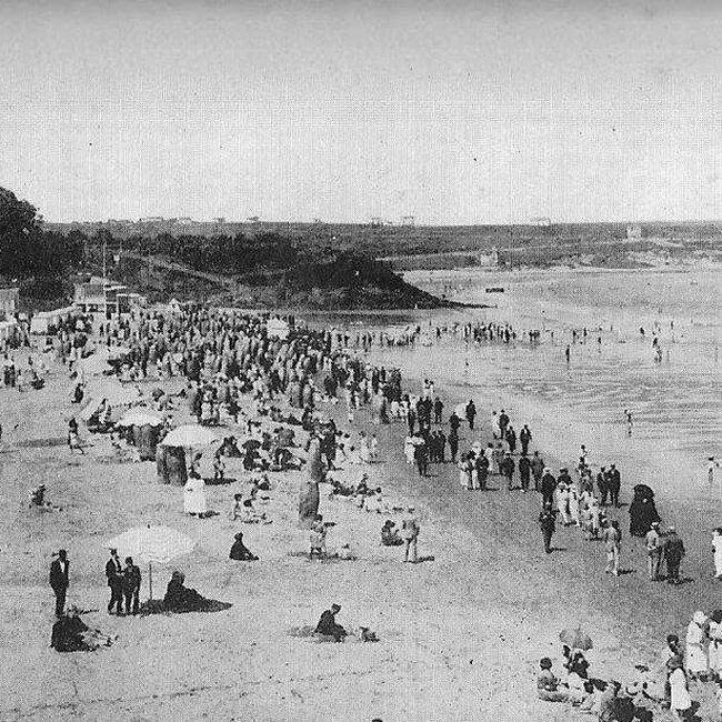 Foto antigua de la primera playa del Sardinero (18).jpg
