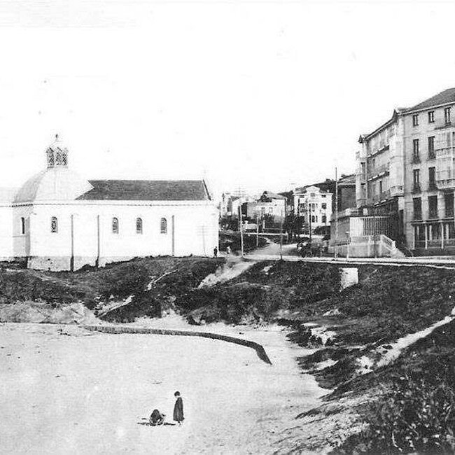 Foto antigua de la primera playa del Sardinero (20).jpg