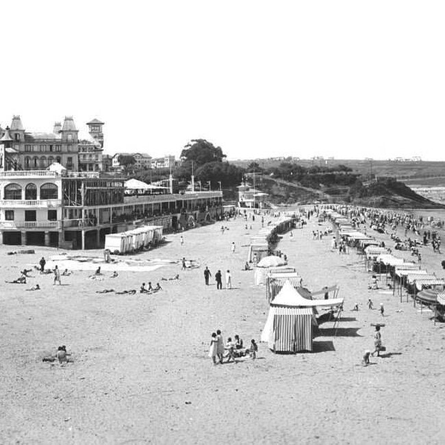 Foto antigua de la primera playa del Sardinero (25).jpg