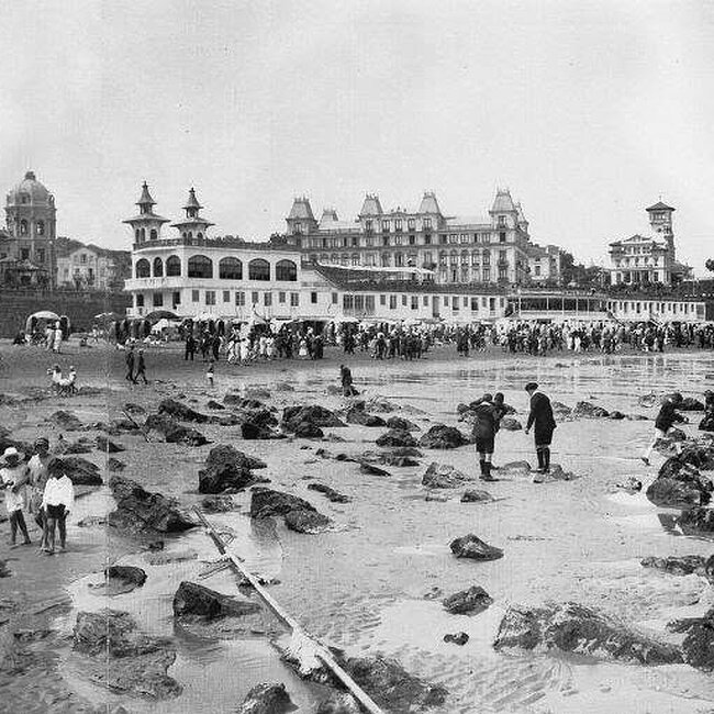 Foto antigua de la primera playa del Sardinero (34).jpg