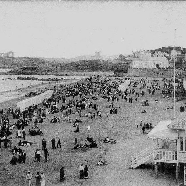 Foto antigua de la primera playa del Sardinero (37).jpg