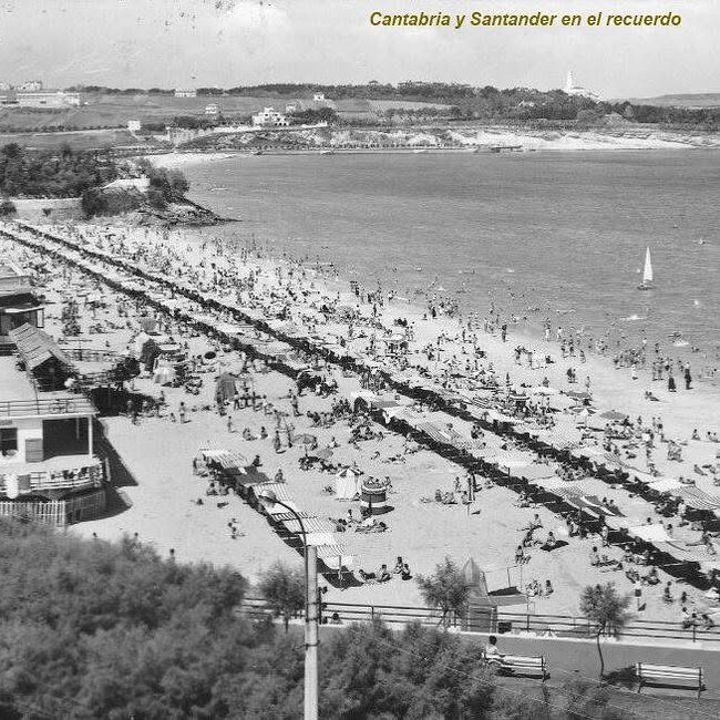 Foto antigua de la primera playa del Sardinero (70).jpg
