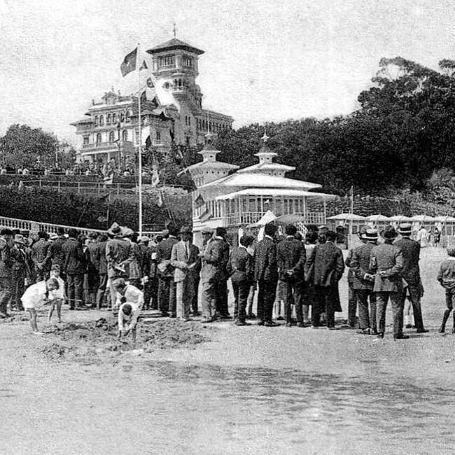 Foto antigua de la primera playa del Sardinero (74).jpg
