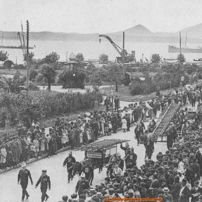 Foto antigua de los bomberos voluntarios (2).png