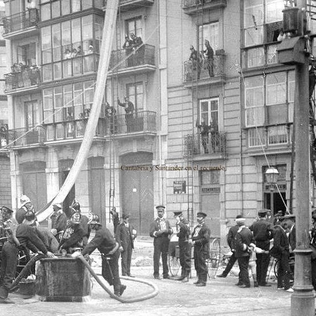 Foto antigua de los bomberos voluntarios (12).jpg