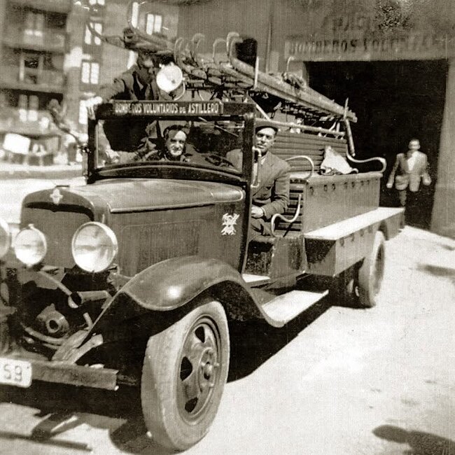 Foto antigua de los bomberos voluntarios (21).jpg